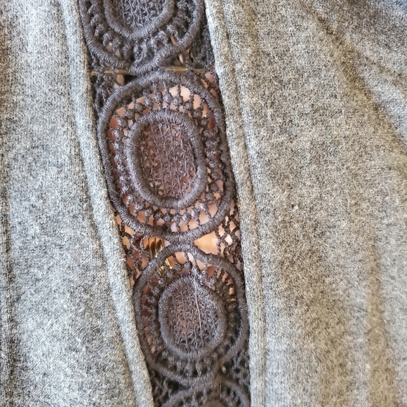 FABLETICS Heather Gray Asymmetrical Full Zip Hoodie Vest Size Small - Picture 3 of 6